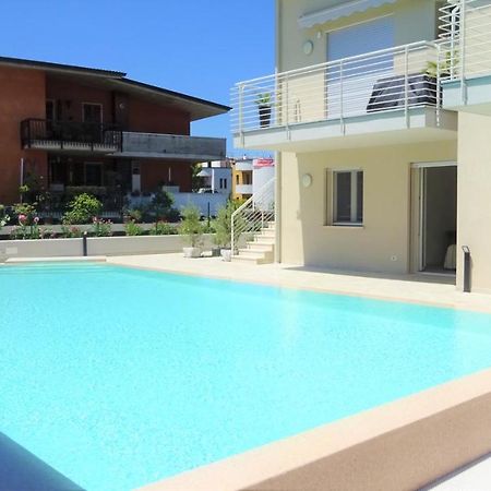 Holiday House Al Porto View Lake Peschiera del Garda Ngoại thất bức ảnh