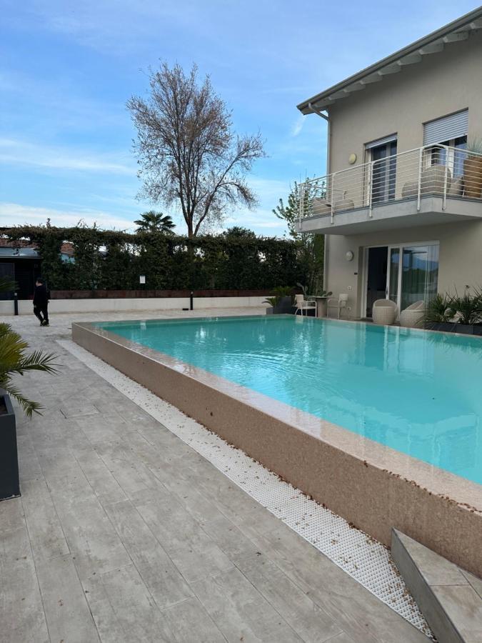 Holiday House Al Porto View Lake Peschiera del Garda Ngoại thất bức ảnh