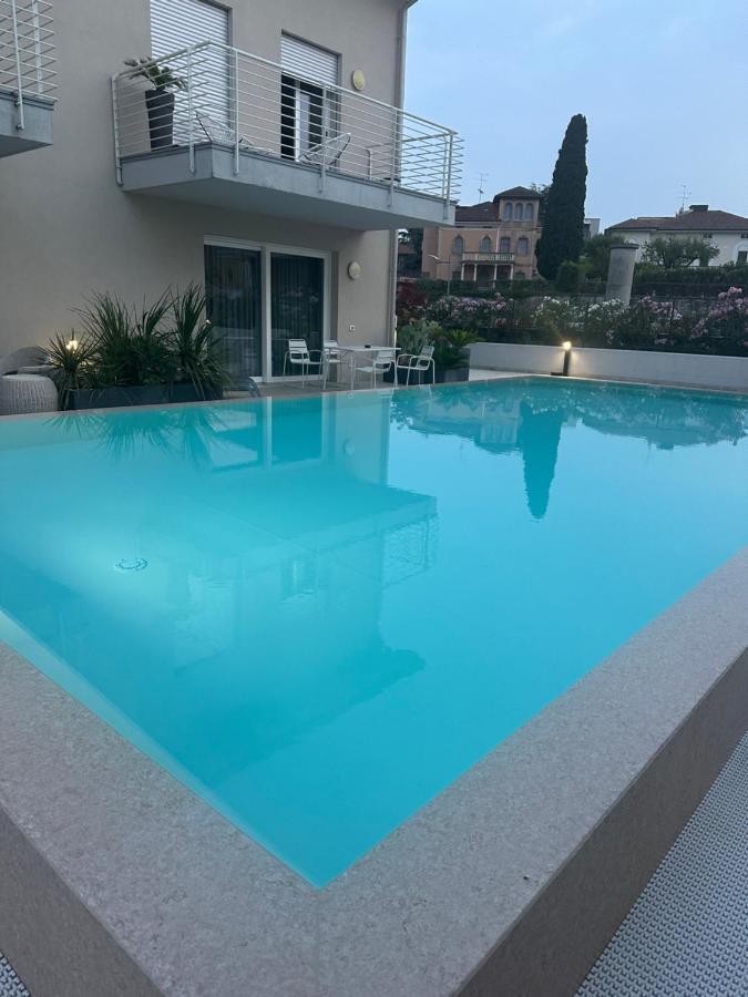 Holiday House Al Porto View Lake Peschiera del Garda Ngoại thất bức ảnh