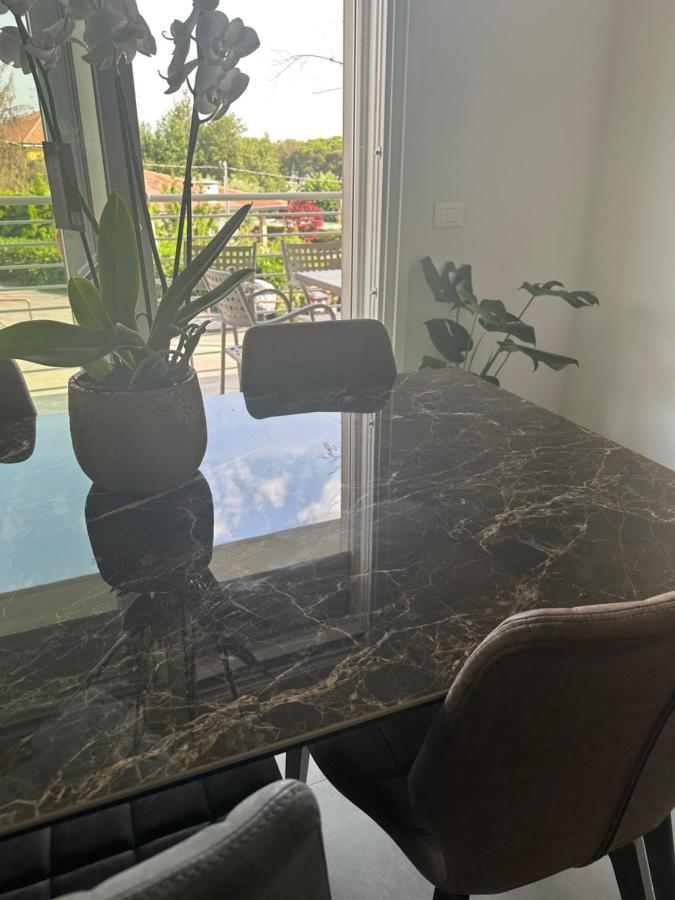 Holiday House Al Porto View Lake Peschiera del Garda Ngoại thất bức ảnh